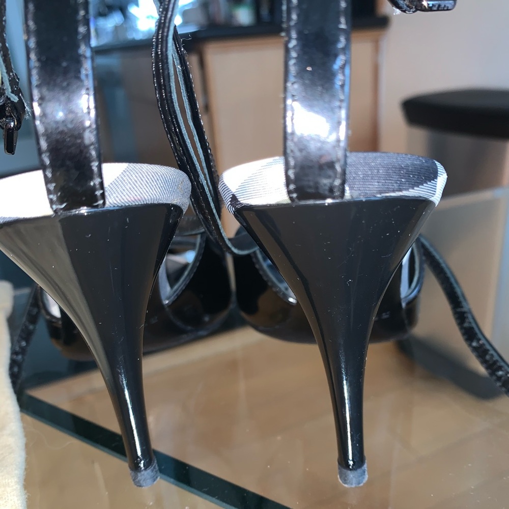 Burberry sandals